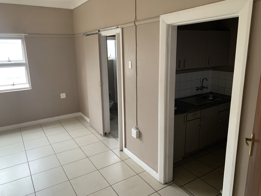 To Let 1 Bedroom Property for Rent in Mossel Bay Central Western Cape